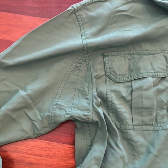 Mens Medium Duluth Longsleeve Button down shirt gusseted and backpanel vent - Picture 2 of 10